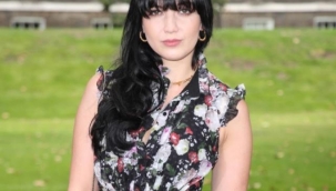 İngiliz model Daisy Lowedan taciz itirafı: Fotoğrafçım beni yatak odasına götürüp cinsel organını gösterdi