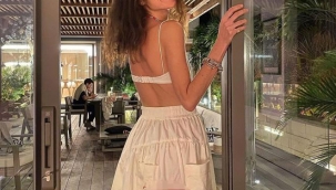 Ünlü yazar Leandra Cohen, regl kanının eteğine bulaştığı kareyi paylaşınca tepki çekti