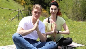 Genç oyuncu Korcan Koldan dikkat çeken çıkış: Rujlu kadını öpmem