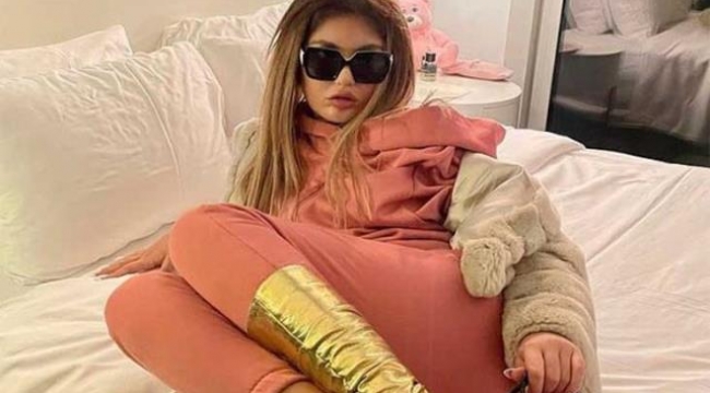 Yalnızlığından dem vuran Bahar Candan kiralık arkadaş arıyor