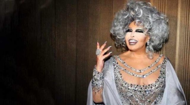 Bülent Ersoy, İsrailden 21 milyon TLye yüzük aldı! 3 ayda hazırlanan tasarım, korumalar eşliğinde kasaya konuldu