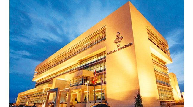 İnternet haberine yorum yaptı, hapis cezası aldı, AYM dur dedi