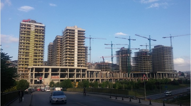 AKP bile Ağaoğlu'nu kurtaramadı!