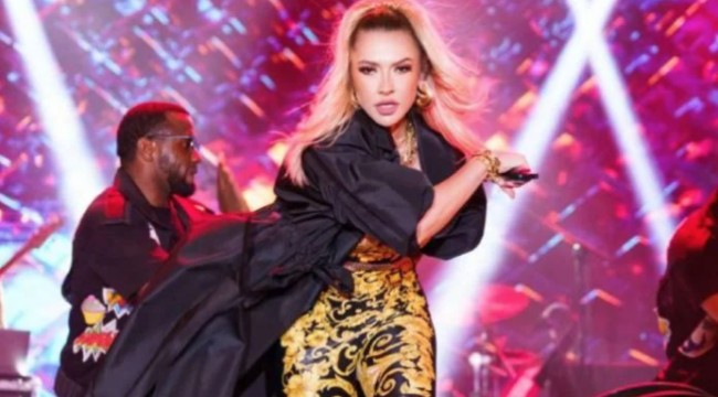 Hadise isyan etti: '1,5 senedir bir grup tarafından taciz, tehdit ediliyorum'