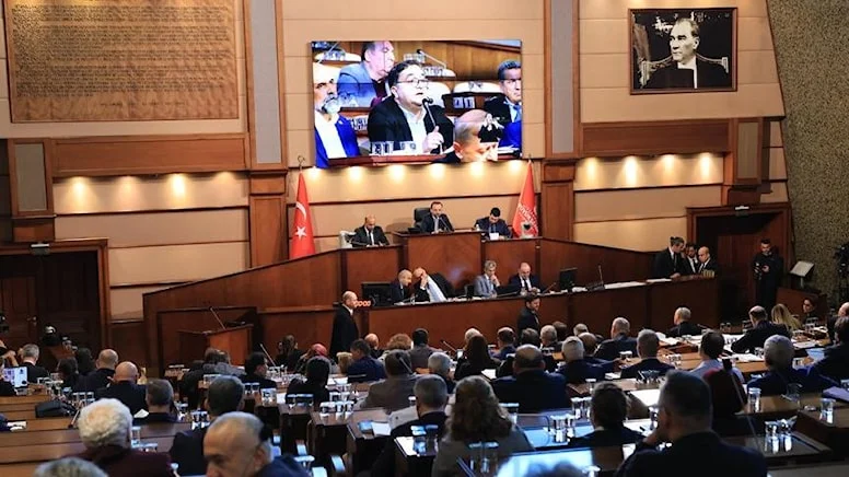 İBB Meclisi'nde '1500 TL'ye kiralık ev' gerilimi AKP ve MHP Oylarıyla reddedildi!