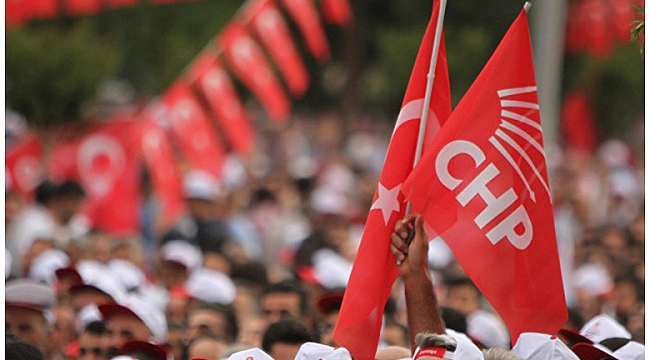 CHP'de 10 ilçe kongresi tamamlandı: Genel Merkezine yakın isimler çoğunluğu aldı...