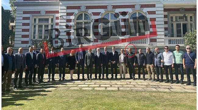 Uyuşturucu baronundan elçilikte vekillerle aile fotoğrafı. Şaka gibi