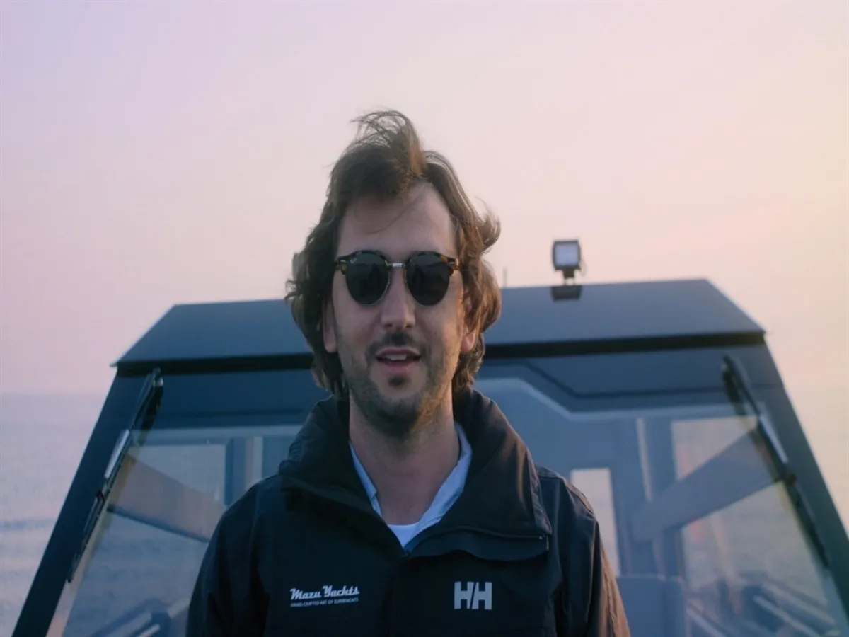 Yalova'da teknesi parçalanan iş insanından haber yok